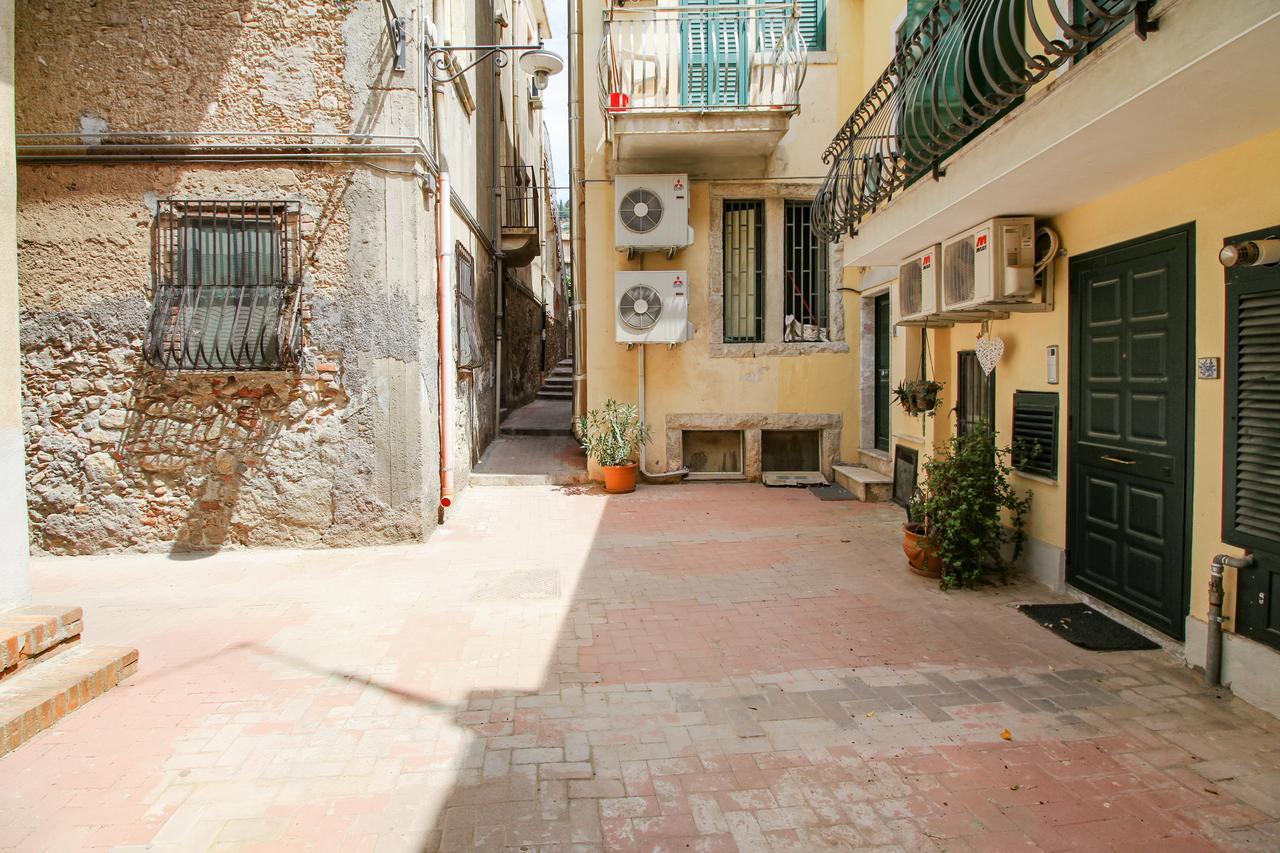 Апартаменты Taormina Sunny Experience Экстерьер фото